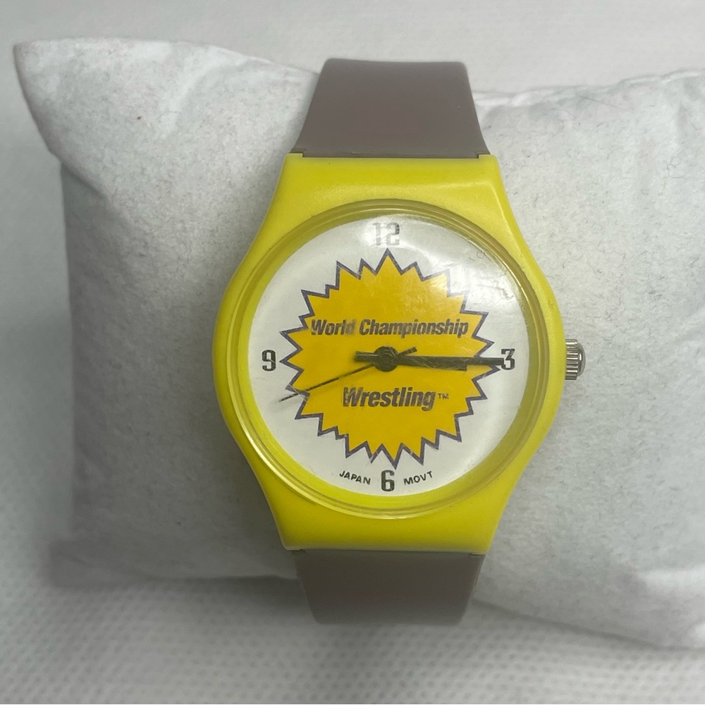 Vintage 1988 World Championship Wrestling Watch WCW Founding Year Rubber Japan